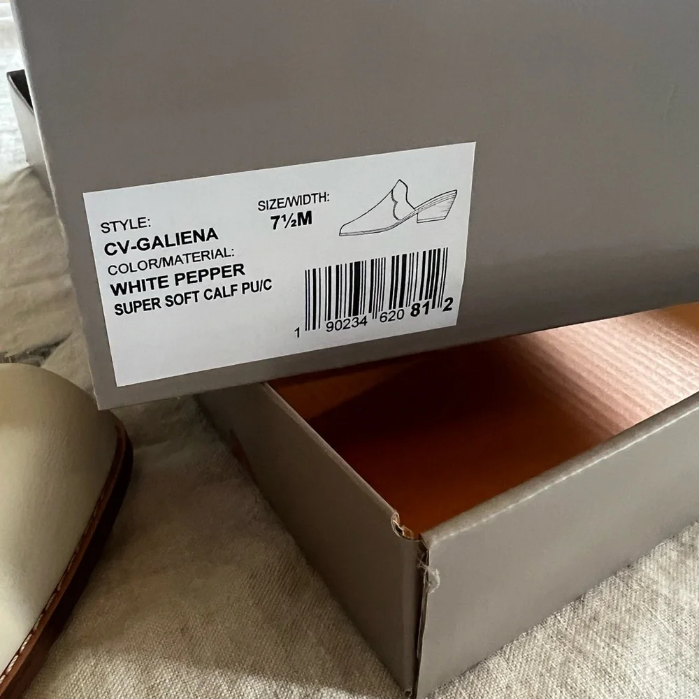 Mules - Picture 9 of 10